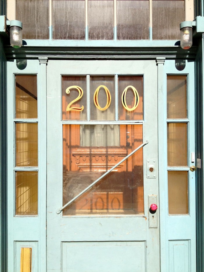 200 7th Avenue door